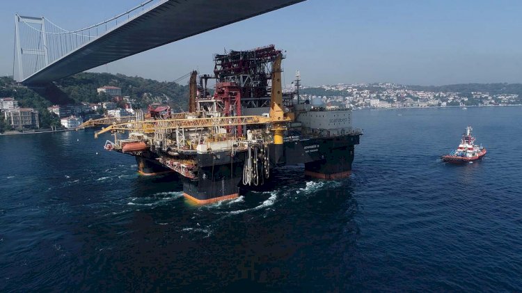 VIDEO: Saipem's Scarabeo 9 crosses the Bosphorus Strait