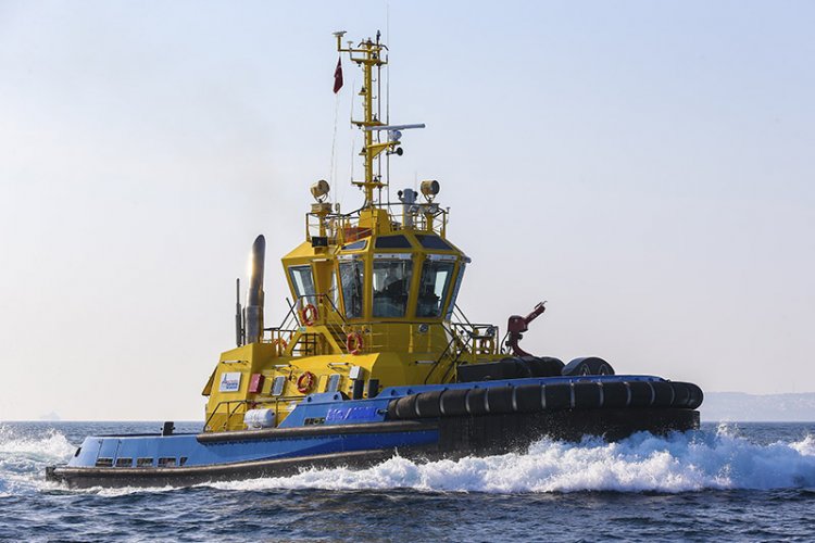 Seychelles Ports Authority take delivery of new tug from Sanmar