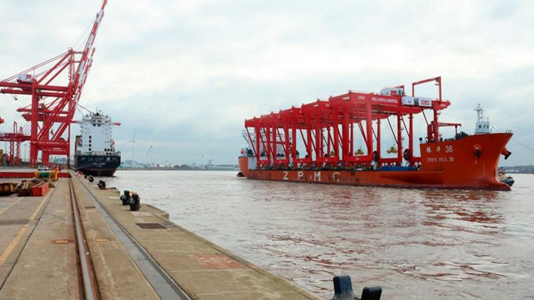 Port of Liverpool welcomed a further arrival of five CRMG cranes