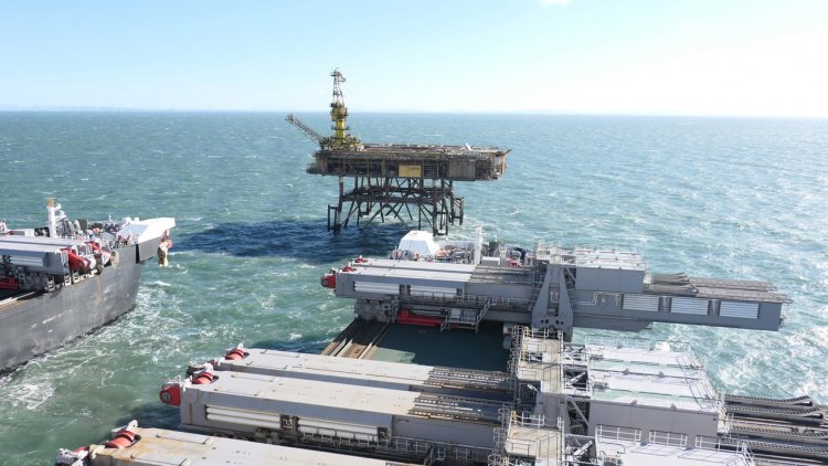 World’s largest vessel removes Morecambe Bay topsides