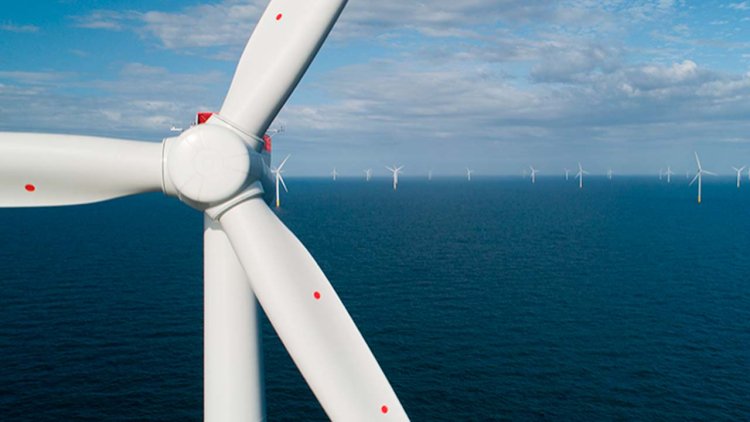 Ørsted acquires majority stake in Scottish floating wind development project
