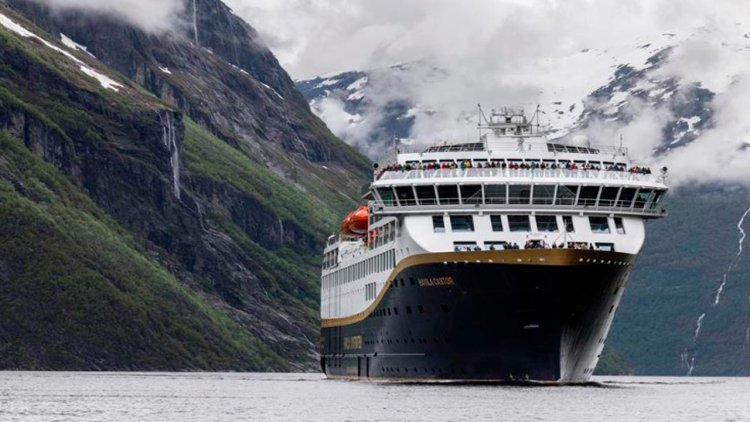 First emission-free sailing into a world heritage fjord made possible by Corvus ESS