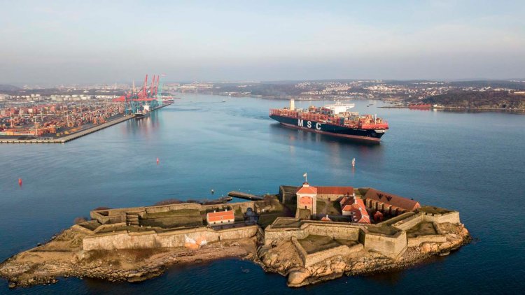 Channel deepening to support larger vessels and volumes at APM Terminals Gothenburg