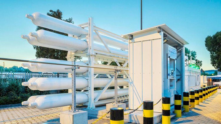 HHLA and Linde Engineering build hydrogen filling station in the Port of Hamburg