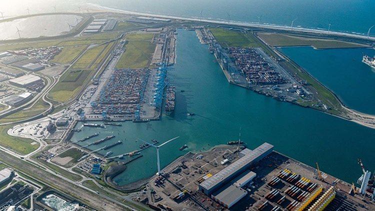 Ports of Mannheim and Rotterdam sign logistic partnership