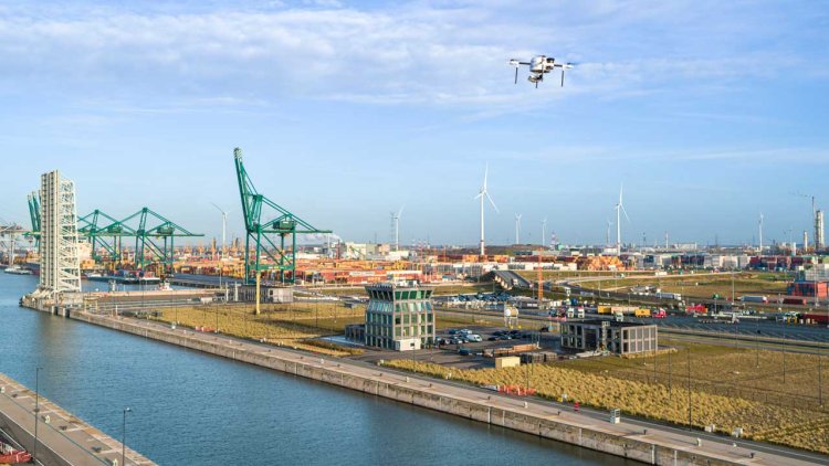 World first in Antwerp port area: drone network officially launched