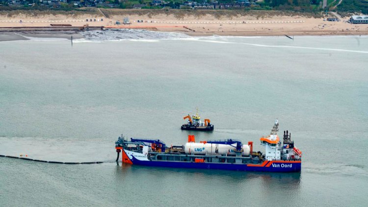 Van Oord’s LNG-powered sister vessels join forces protecting the Dutch coast