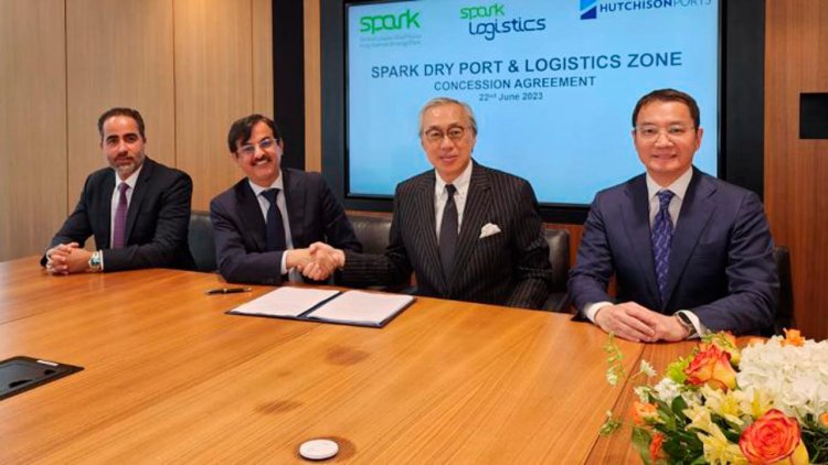 Spark and Hutchison sign Saudi dryport concession agreement