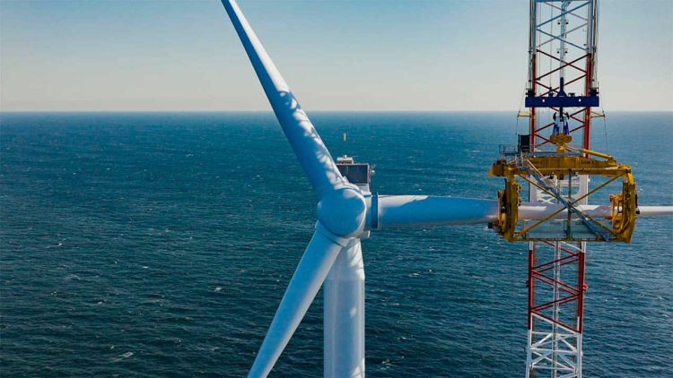 First offshore wind turbine installed at South Fork