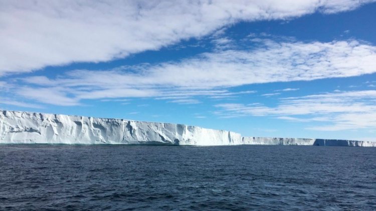 Ocean currents threaten to collapse Antarctic ice shelves, study finds