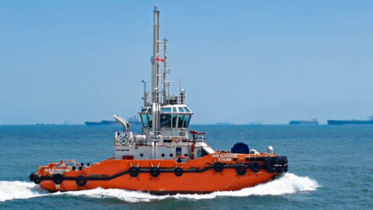 First LNG tugboat with hybrid system goes into operation in Singapore with mtu gas engines from Rolls-Royce