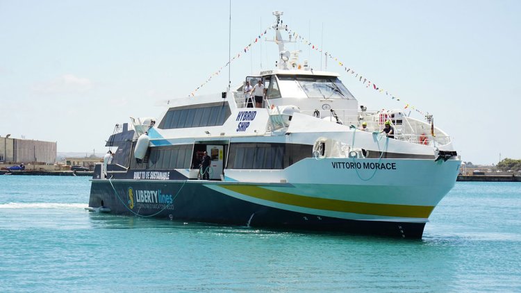 Liberty Lines commissions first high-speed ferry with mtu hybrid system from Rolls-Royce