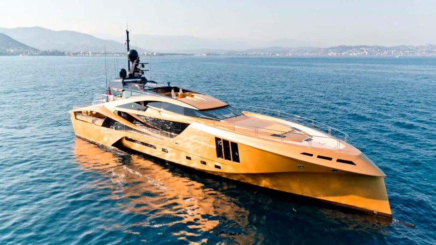 Famous all-carbon superyacht gets $2 million more knocked off price