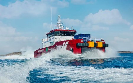 World’s first biomethanol-powered CTV delivered