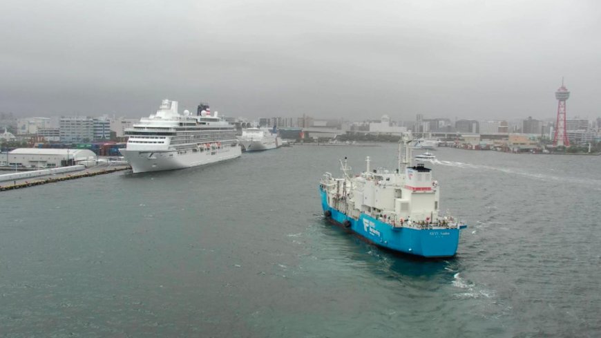 KEYS Azalea bunkered LNG for the cruise ship ASUKA III