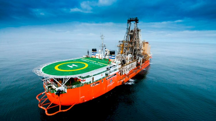 Unique partnership for the construction of a new diamond mining vessel